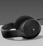 Sennheiser-HD-560s-lifestyle