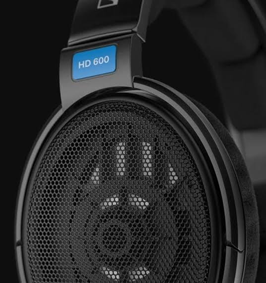 Sennheiser-HD-600-detalle-audifono