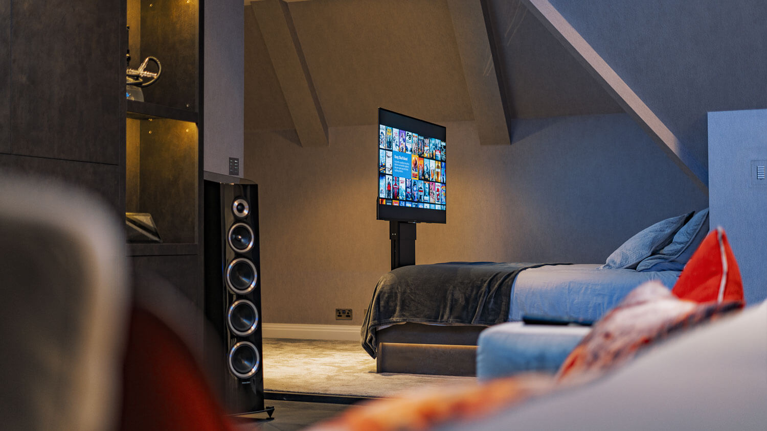 Future Automation UBLS | Soporte tv motorizado elevador bajo la cama giratorio