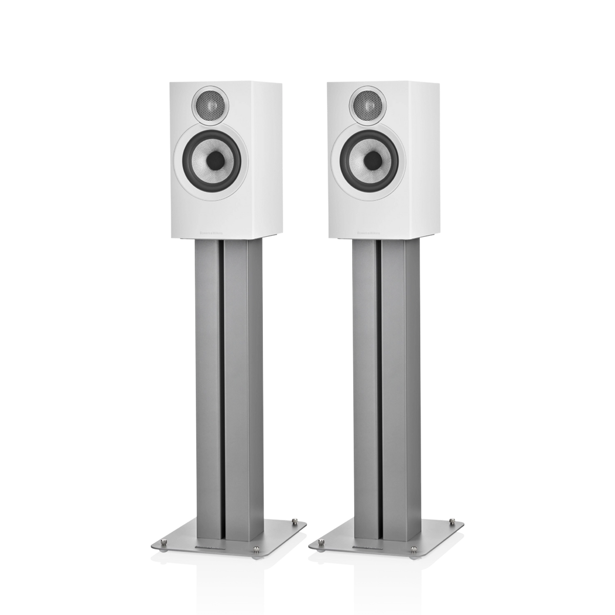 bowers-wilkins-607s3-blanco-pareja