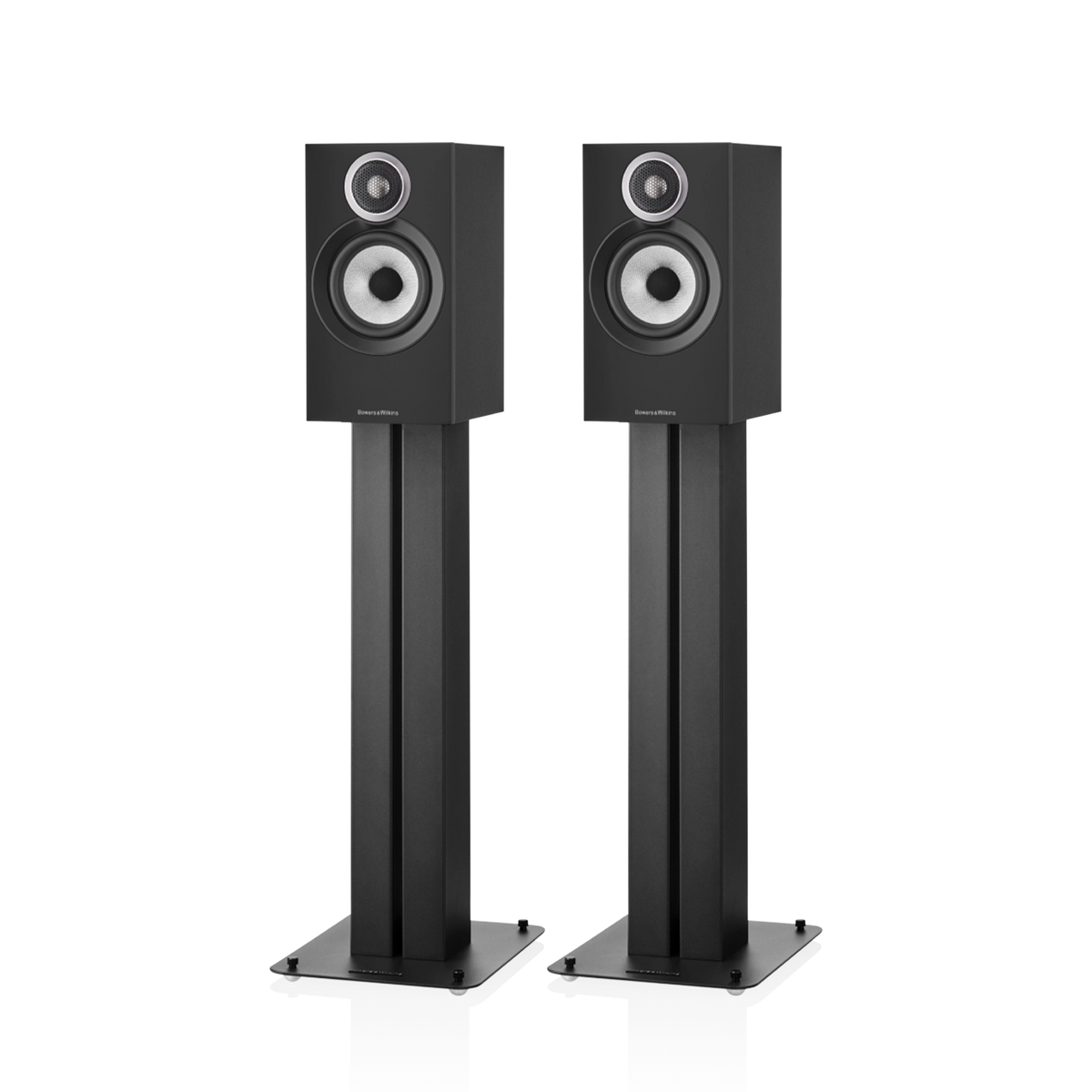 bowers-wilkins-607s3-negro-pareja