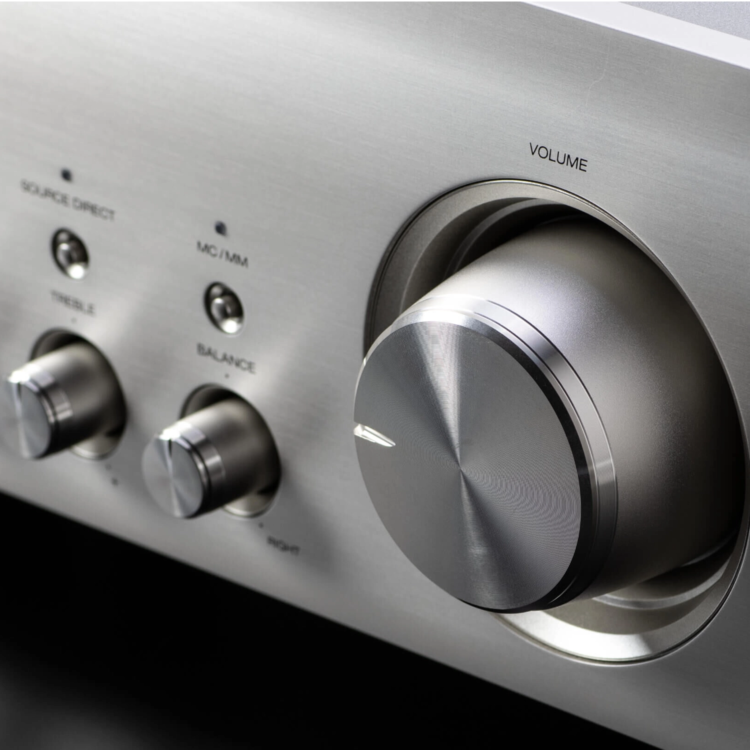 denon-pm-1700ne-detalle-volumen
