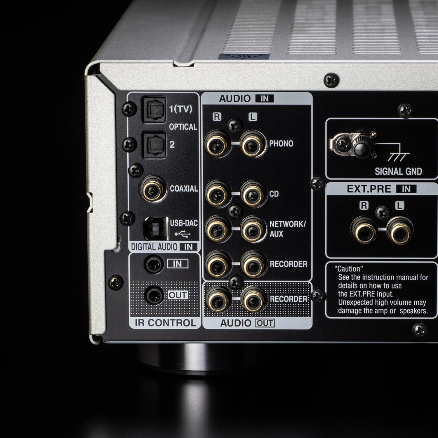 denon-pm-1700ne-rear-detalle-entradas