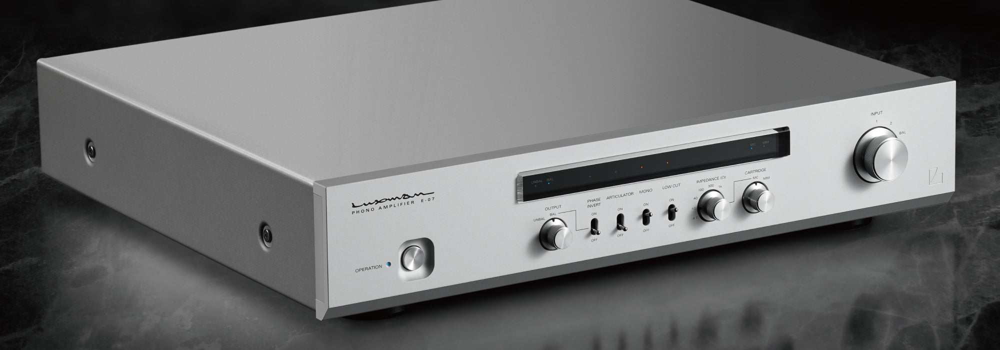 Luxman E-07