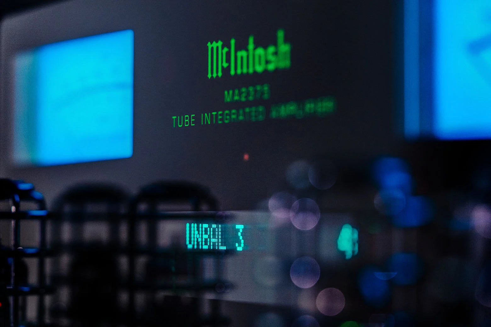mcintosh-MA2375-detalle