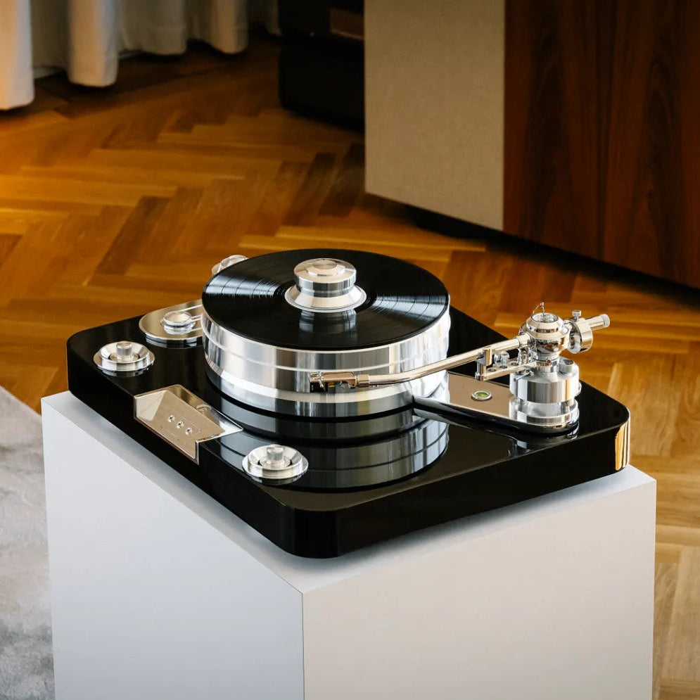 pro-ject-Signature-12.2-lifestyle